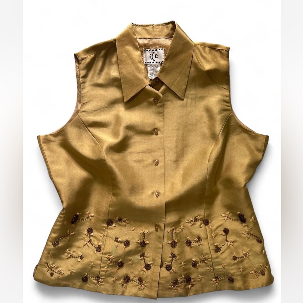 Vintage Embroidered Sleeveless vest